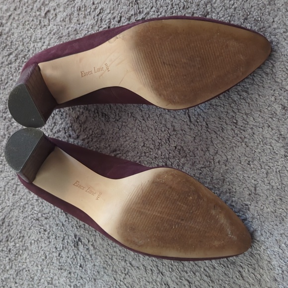 Burgundy velvet and crocodile heels size 9.5 - Picture 3 of 4